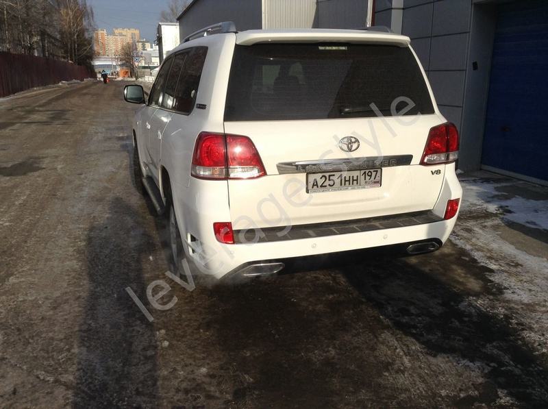 Установка обвеса Khann на Lexus