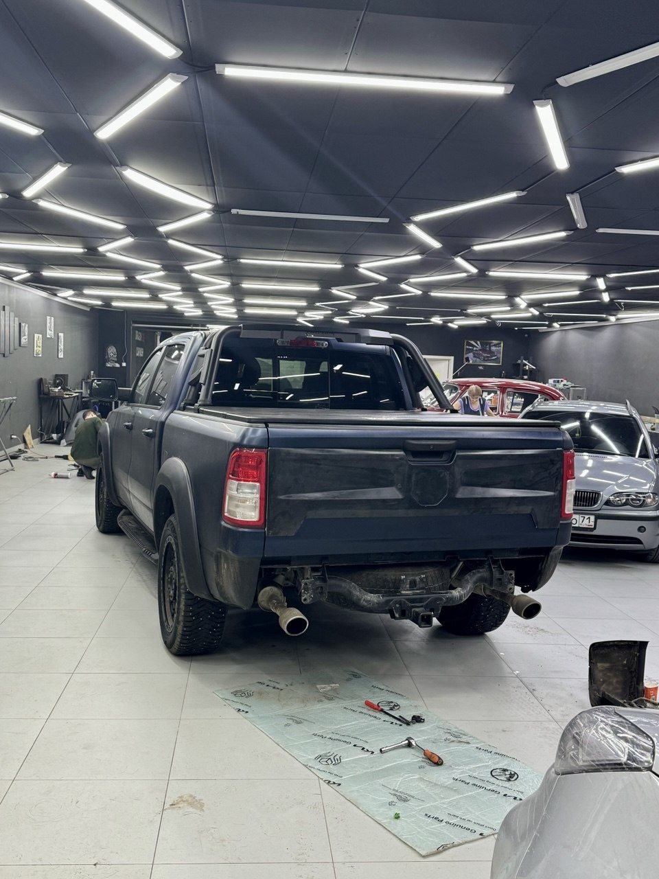 Telegram 1623224 — ram tailgate