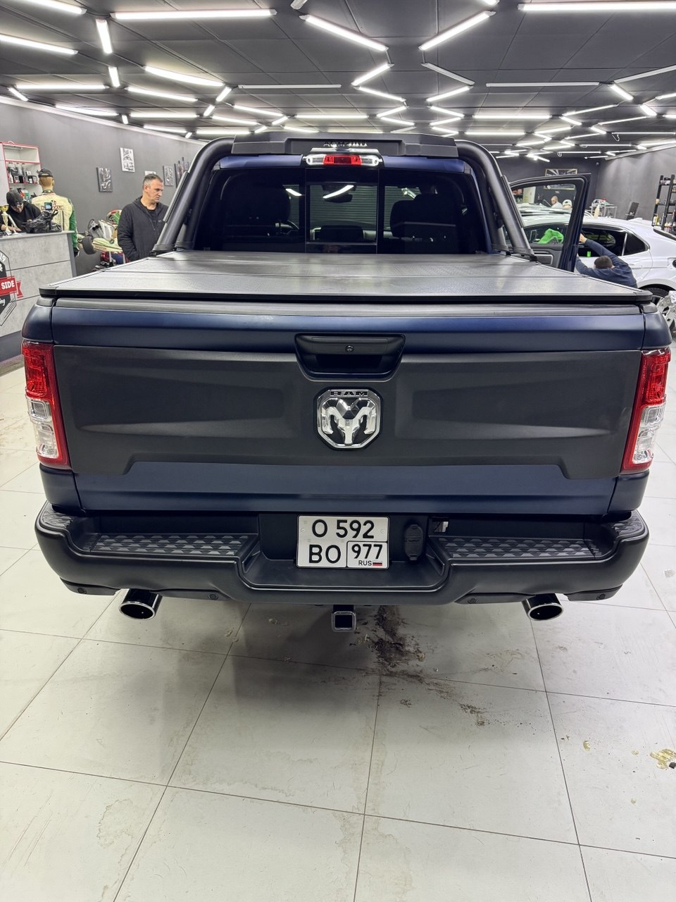 Telegram 1623228 — ram tailgate