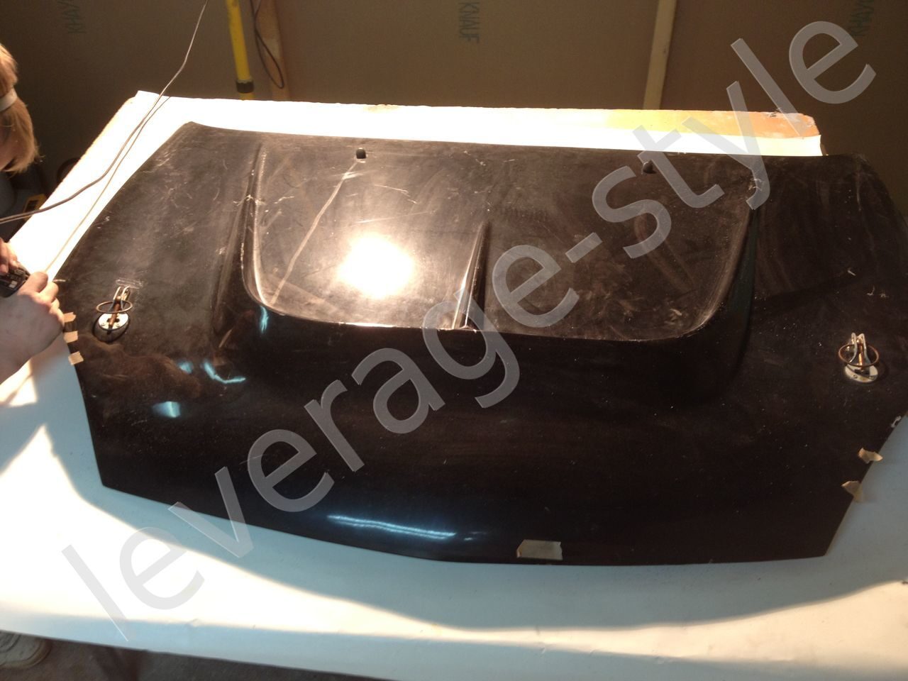 Ремонт капота из стеклопластика на Renault Clio Sport: